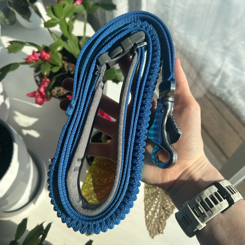 Ruffwear roamer bungee leash 5.5ft-7ft - Picture 4 of 5